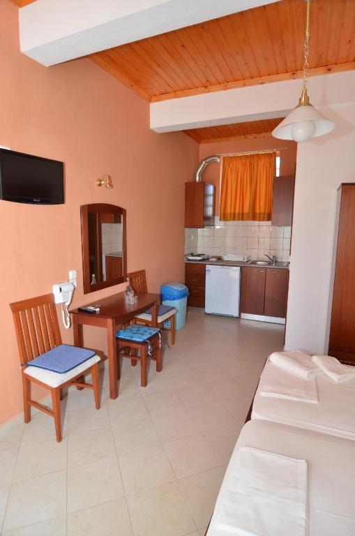 Avra Apartments Limenaria  Pokoj fotografie